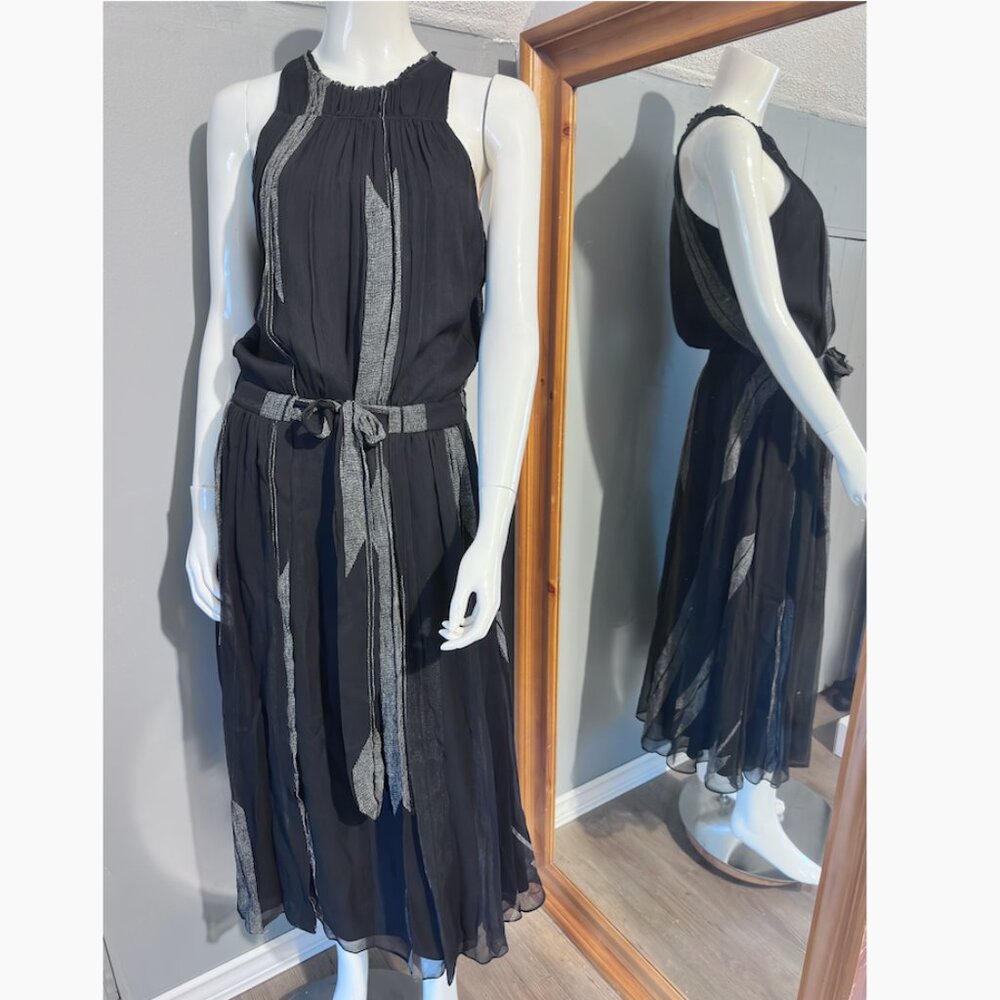NWOT Halston 100% Silk Black Patterned Dress Size M Tie Waist